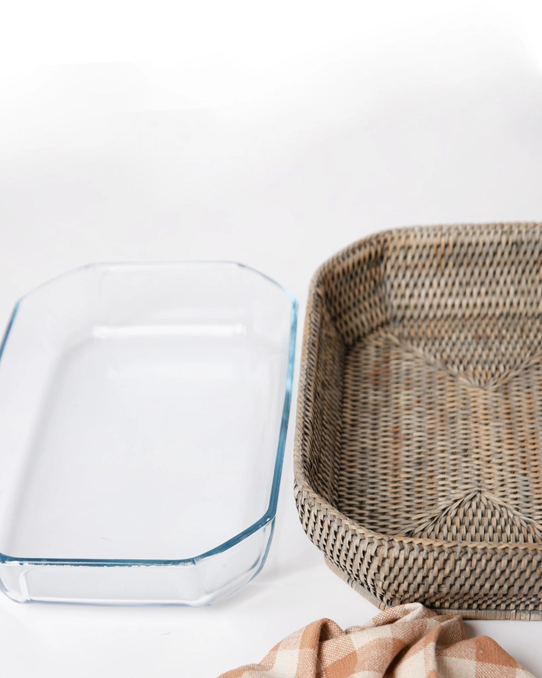 Octagonal rattan baolgi platter 40x27cm XME02932