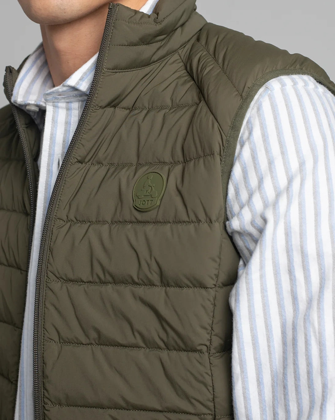 Chaleco plumas hombre HCE00001