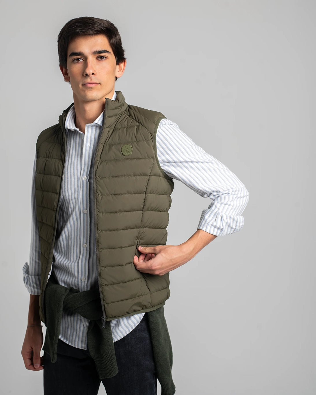 Chaleco plumas hombre HCE00001