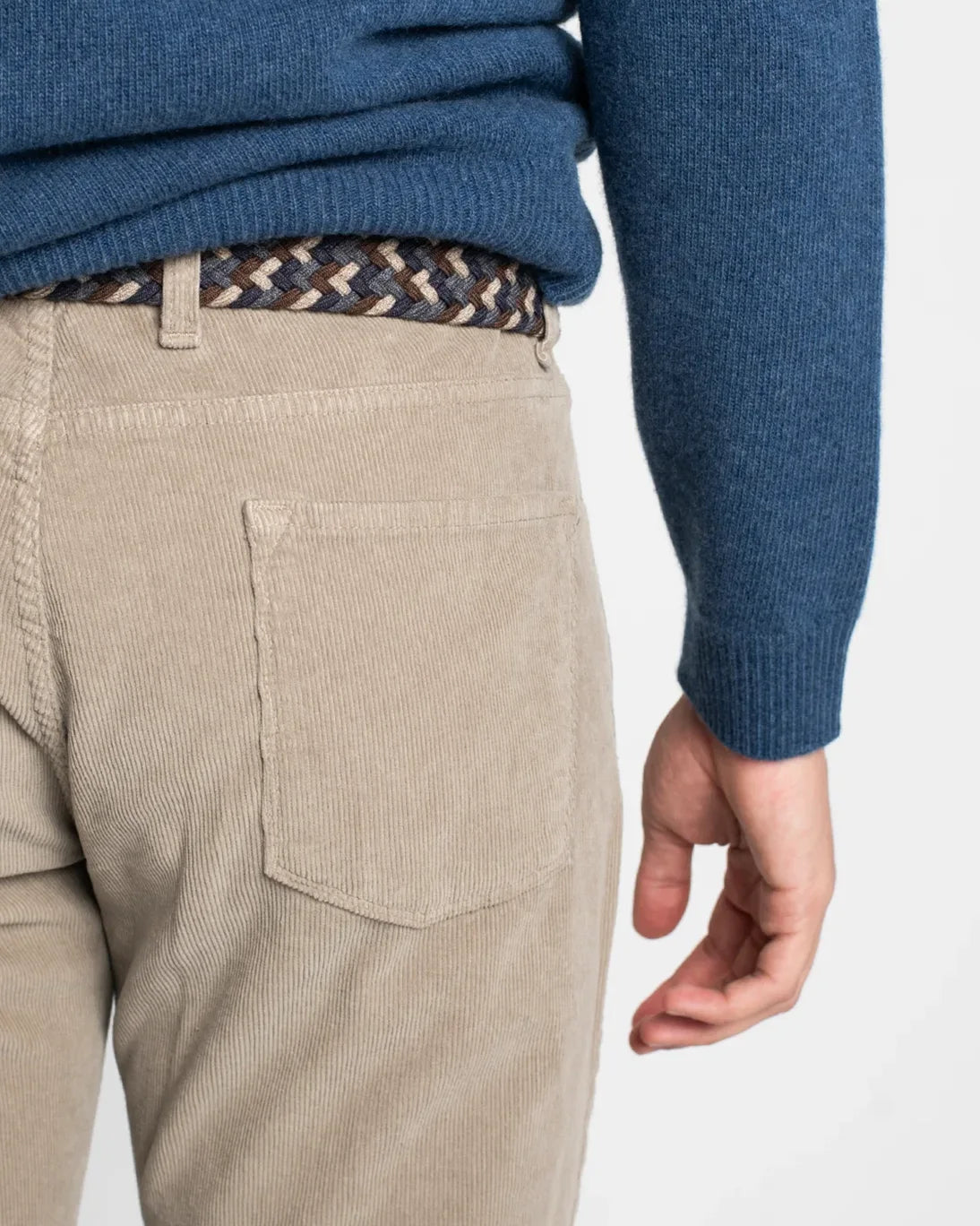 PANTALÓN CHINO PANA MARRÓN