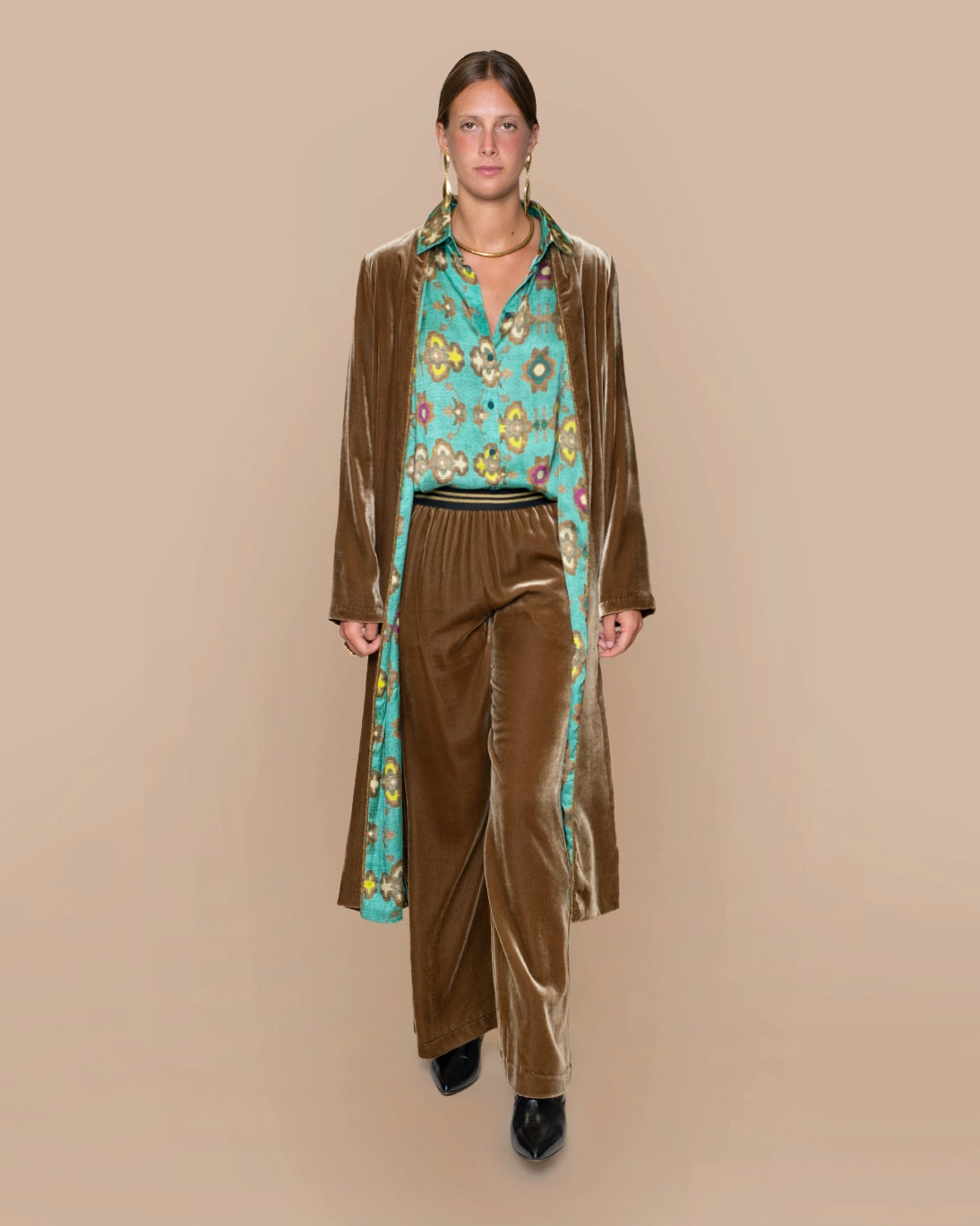 ABRIGO TERCIOPELO AMO CAMEL