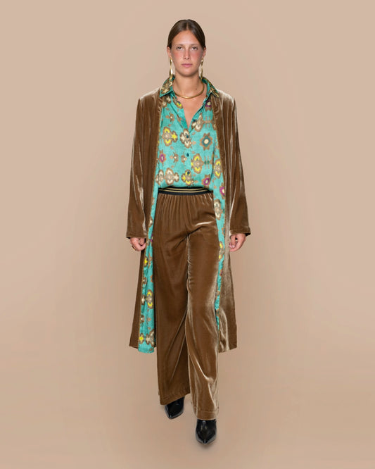 Single-seater velvet coat