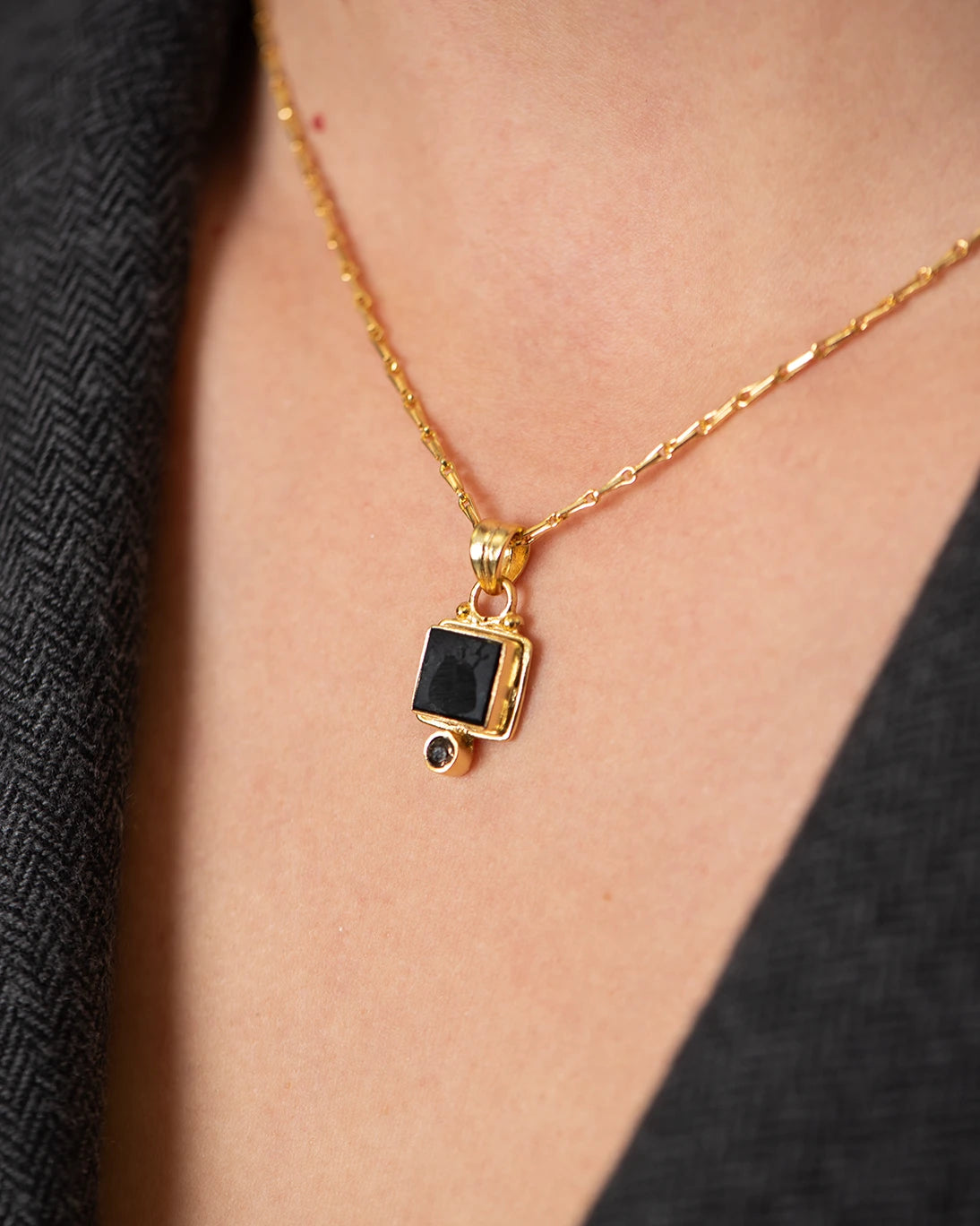 CADENA COLGANTE ONYX