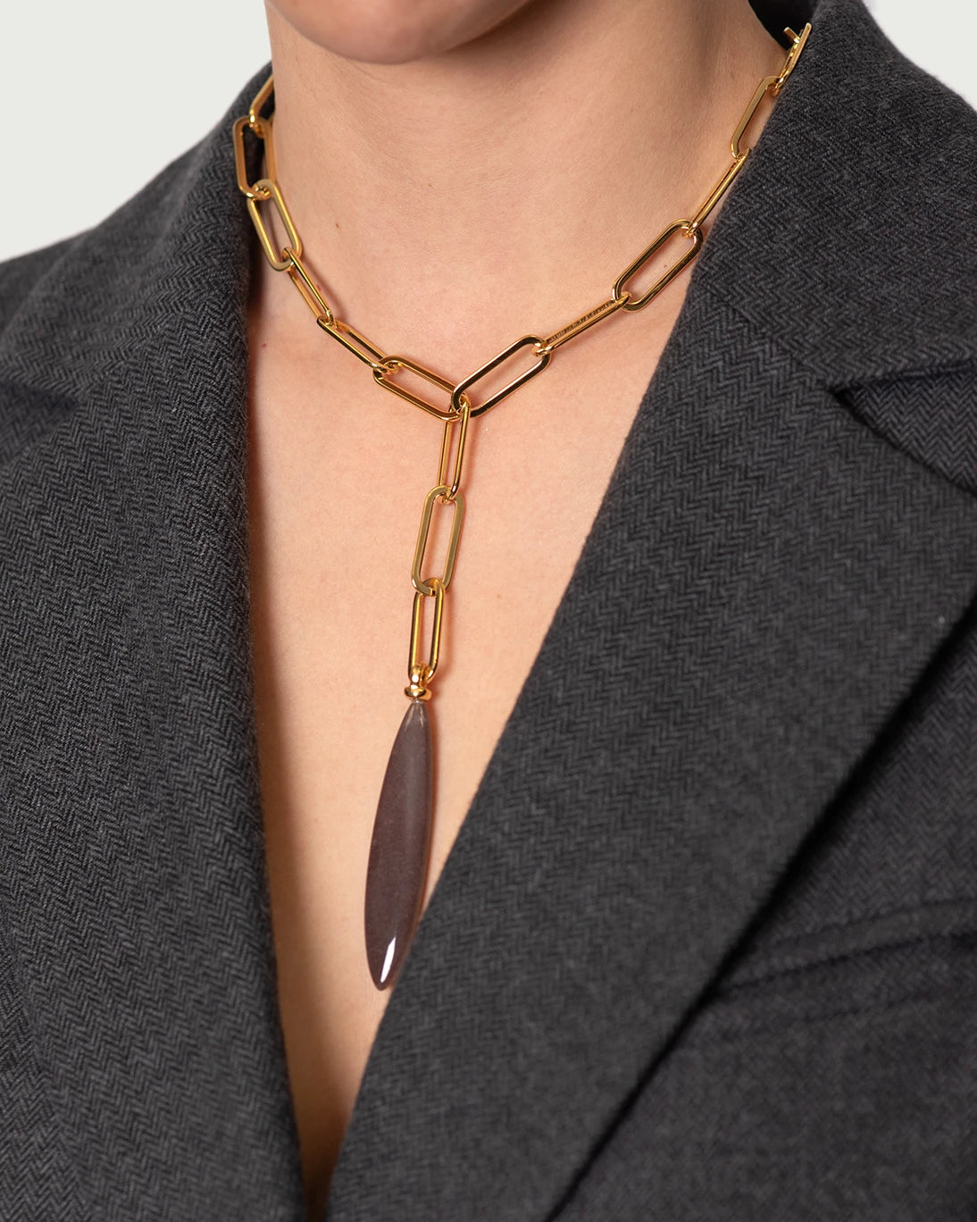 COLLAR CORTO CADENA/LEPIDOLITA