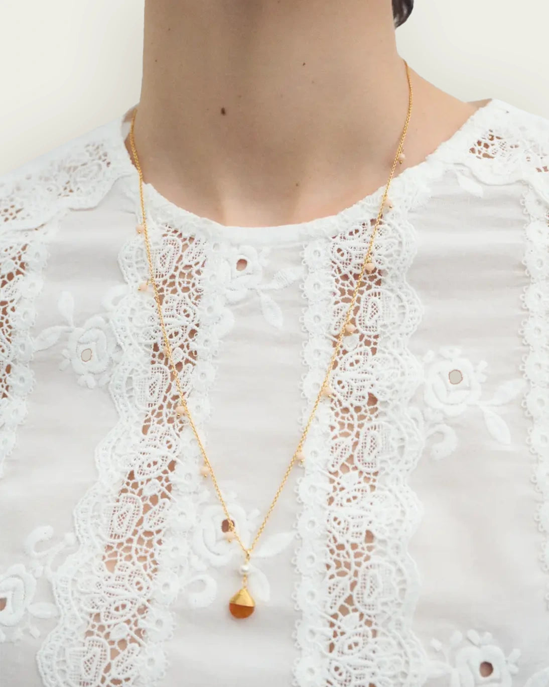 COLLAR ROSE