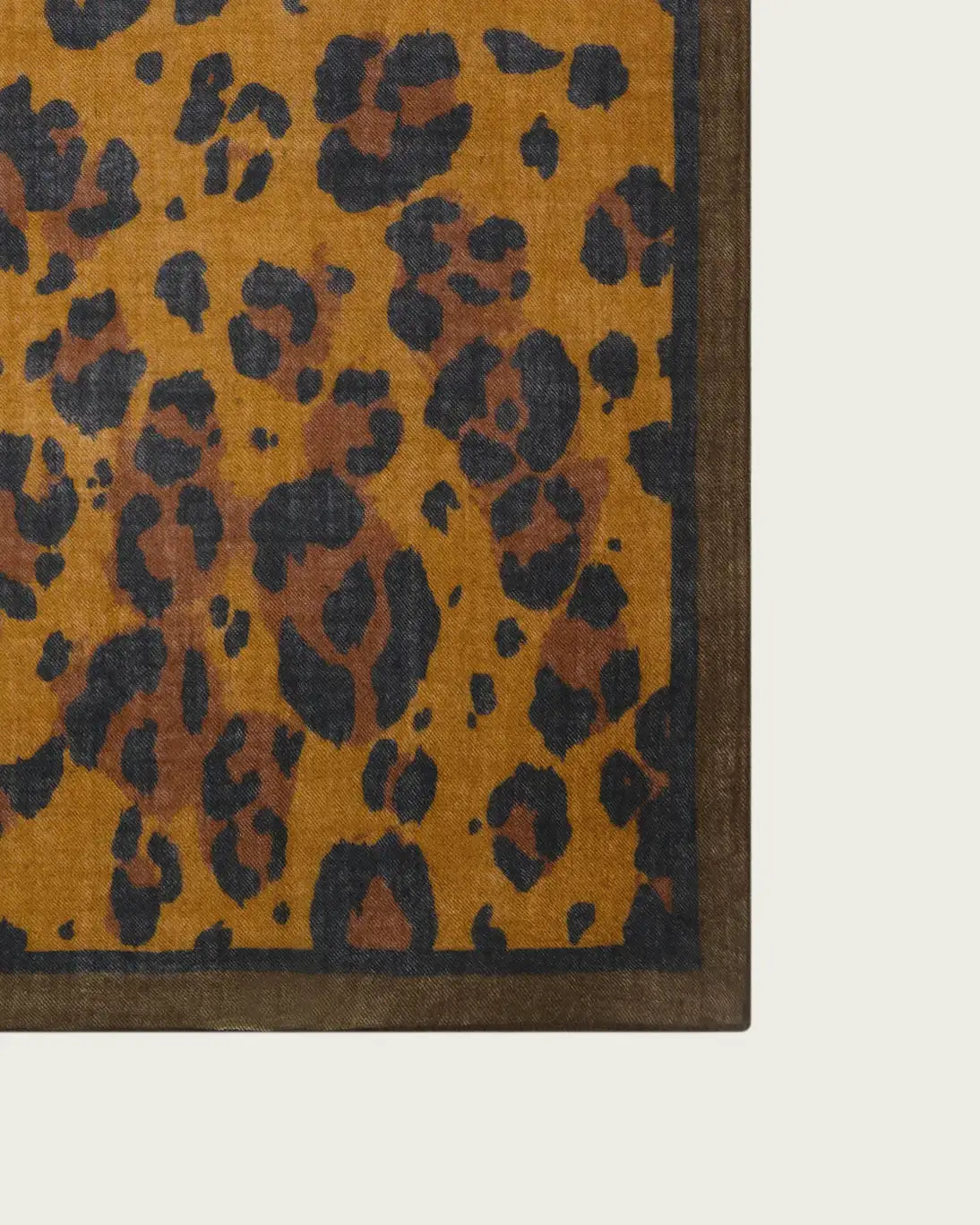 CHAL LEOPARD 120X120CM