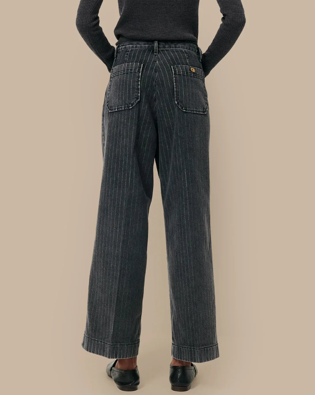 Pantalones Sessun negros de rayas