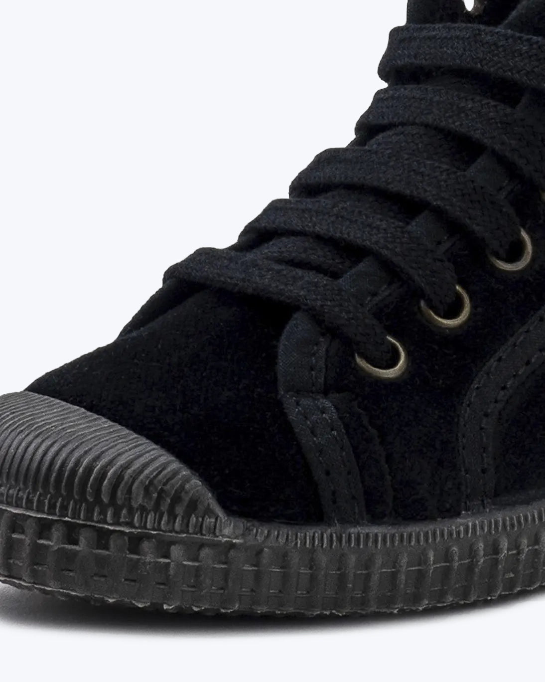 BLACK VELVET BOOT