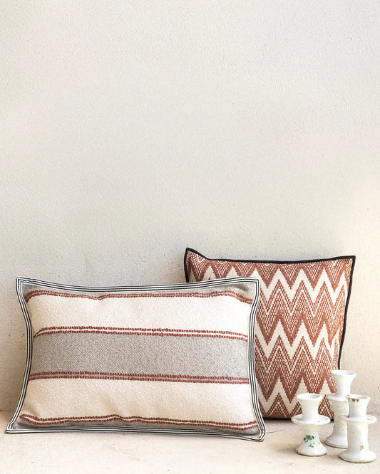 ALMOHADÓN APACHE 40X60CM