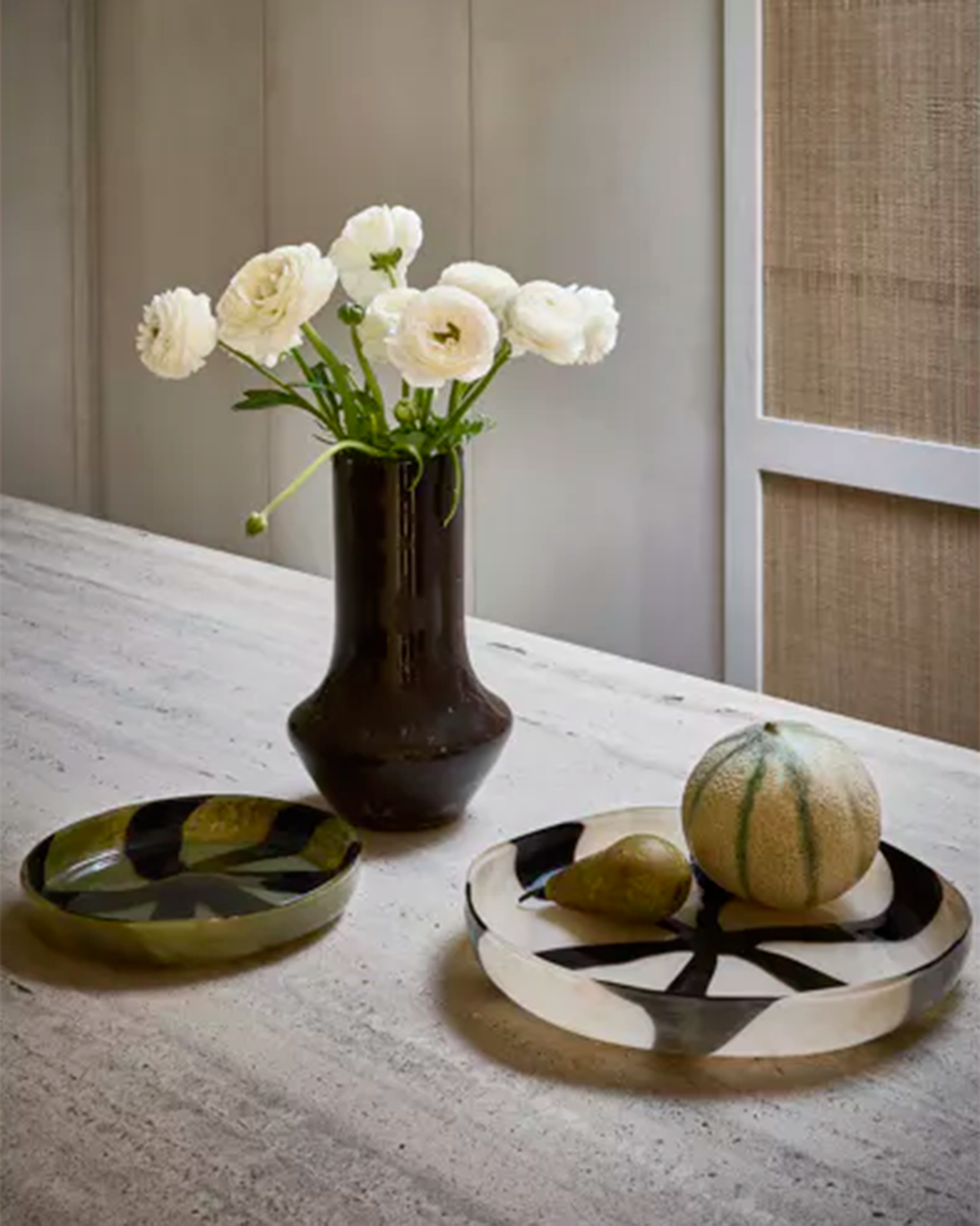 CANNES GLASS CENTER TABLE 31.5X5CM