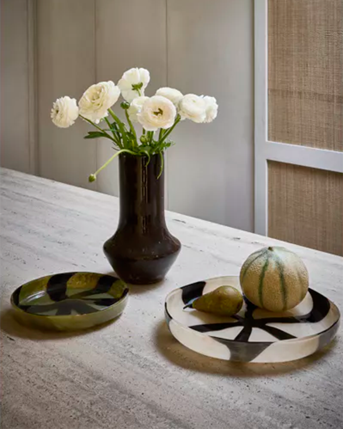 CANNES GLASS CENTER TABLE 23X4.5CM