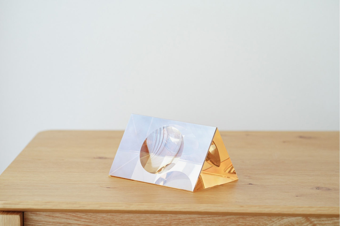 GLASS SCULPTURE 8.5X9.3X15.3CM