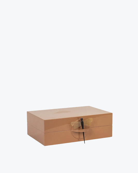 Caja lacada con el cierre de libëlula 24x16x8cm de la marca Oi Soi Oi