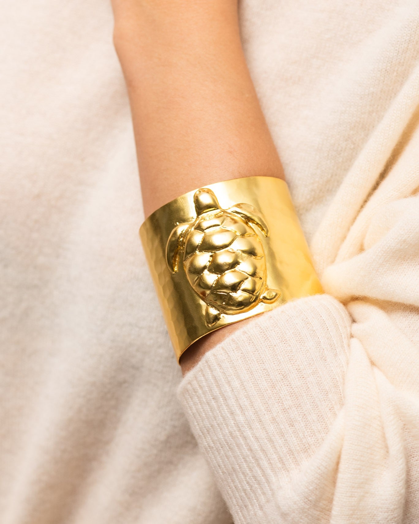 TURTLE BRACELET