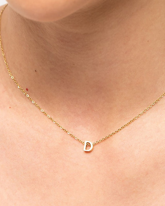 LETTER D PENDANT THIN CHAIN