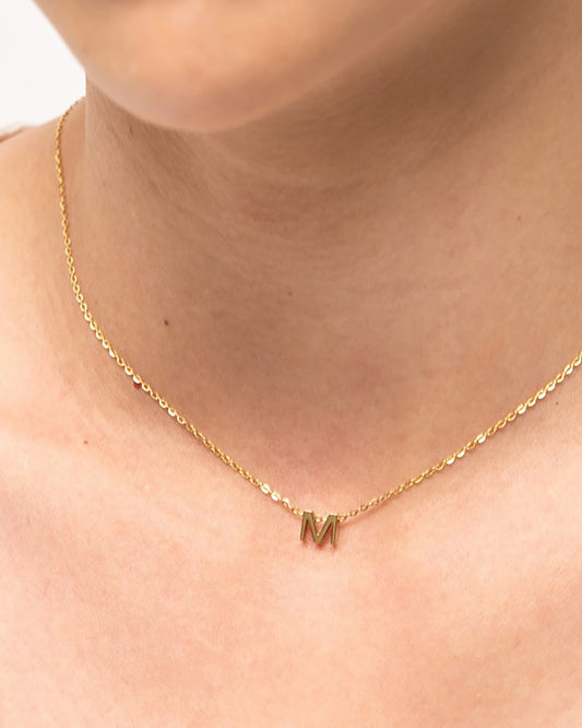 LETTER M PENDANT THIN CHAIN