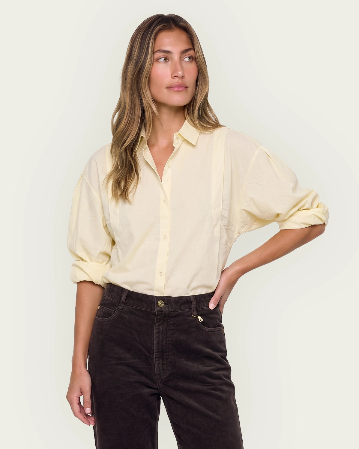 CAMISA PLIEGUES CRUDO