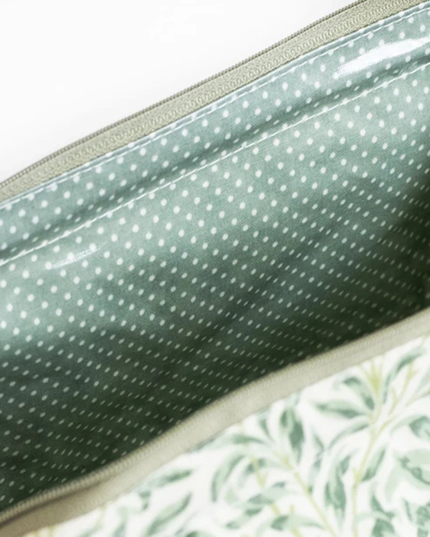 NECESER OLIVIA PLASTIFICADO 28CM