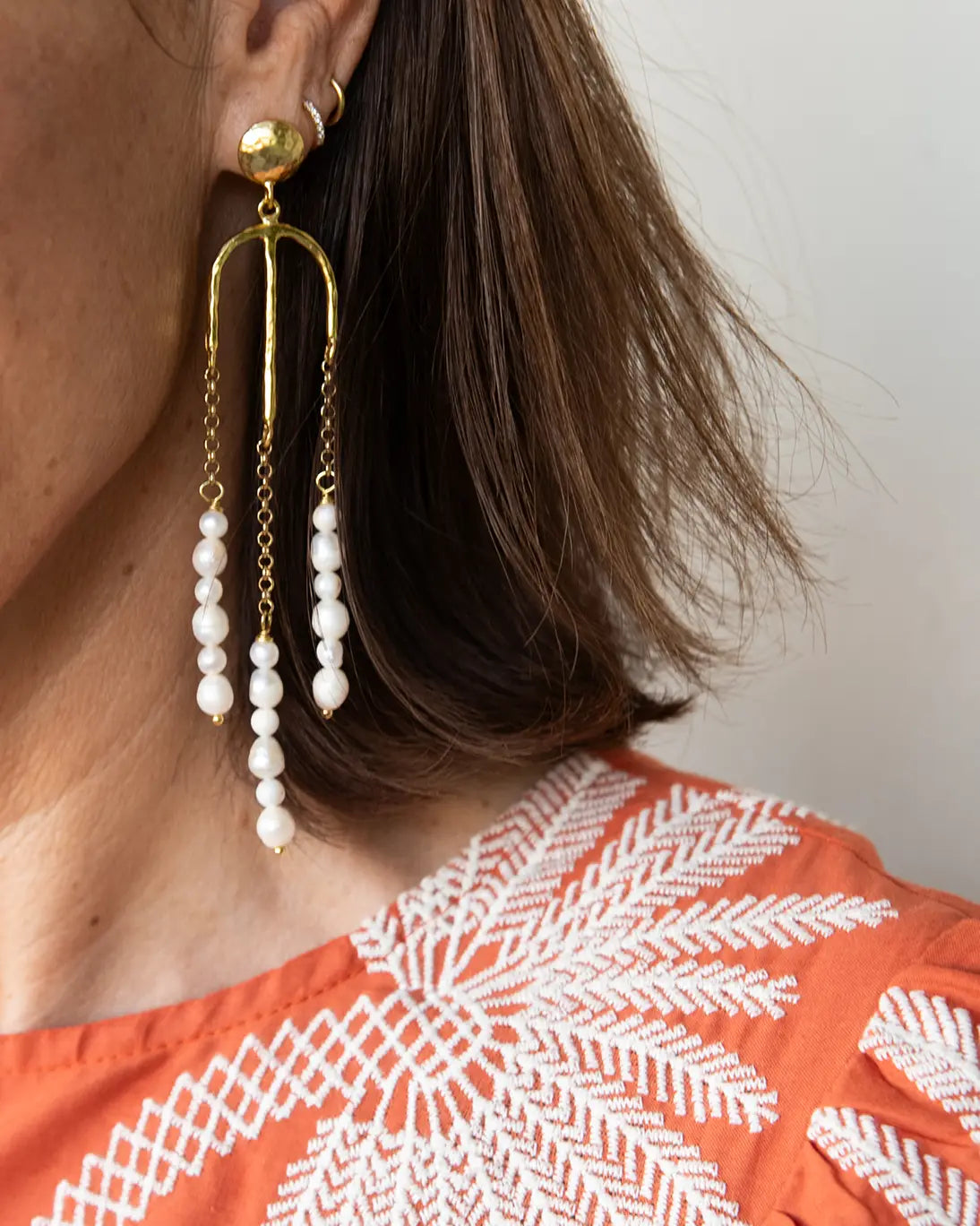 PENDIENTES LARGOS PERLAS