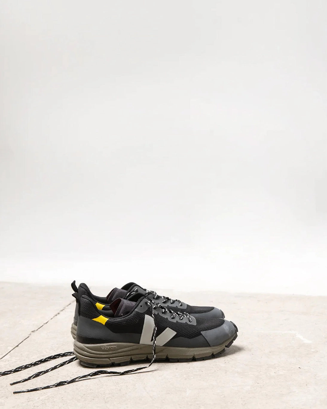 ZAPATILLAS DEKKAN AKVMSH