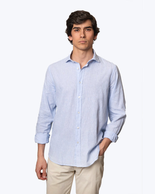 Camisa de rayas azules y blancas de la marca Tway.