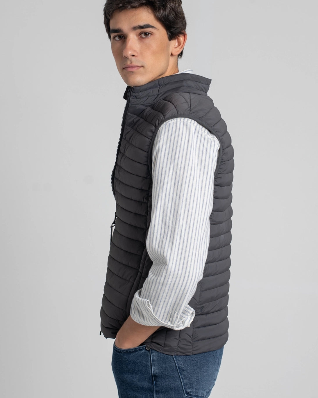 CHALECO ACOLCHADO GRIS