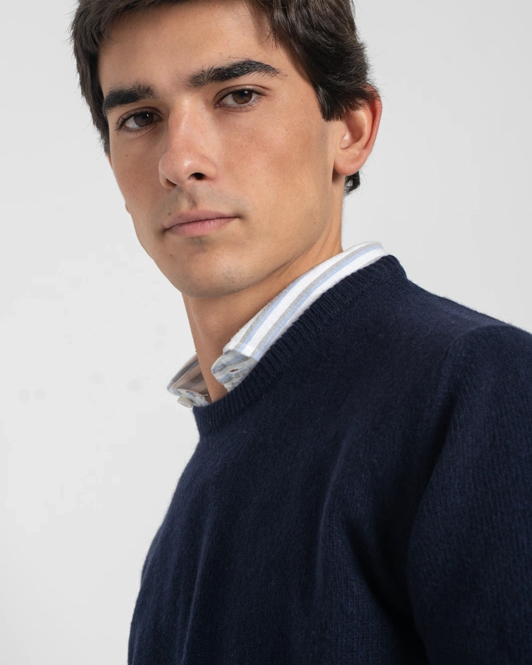 JERSEY CUELLO CAJA AZUL MARINO