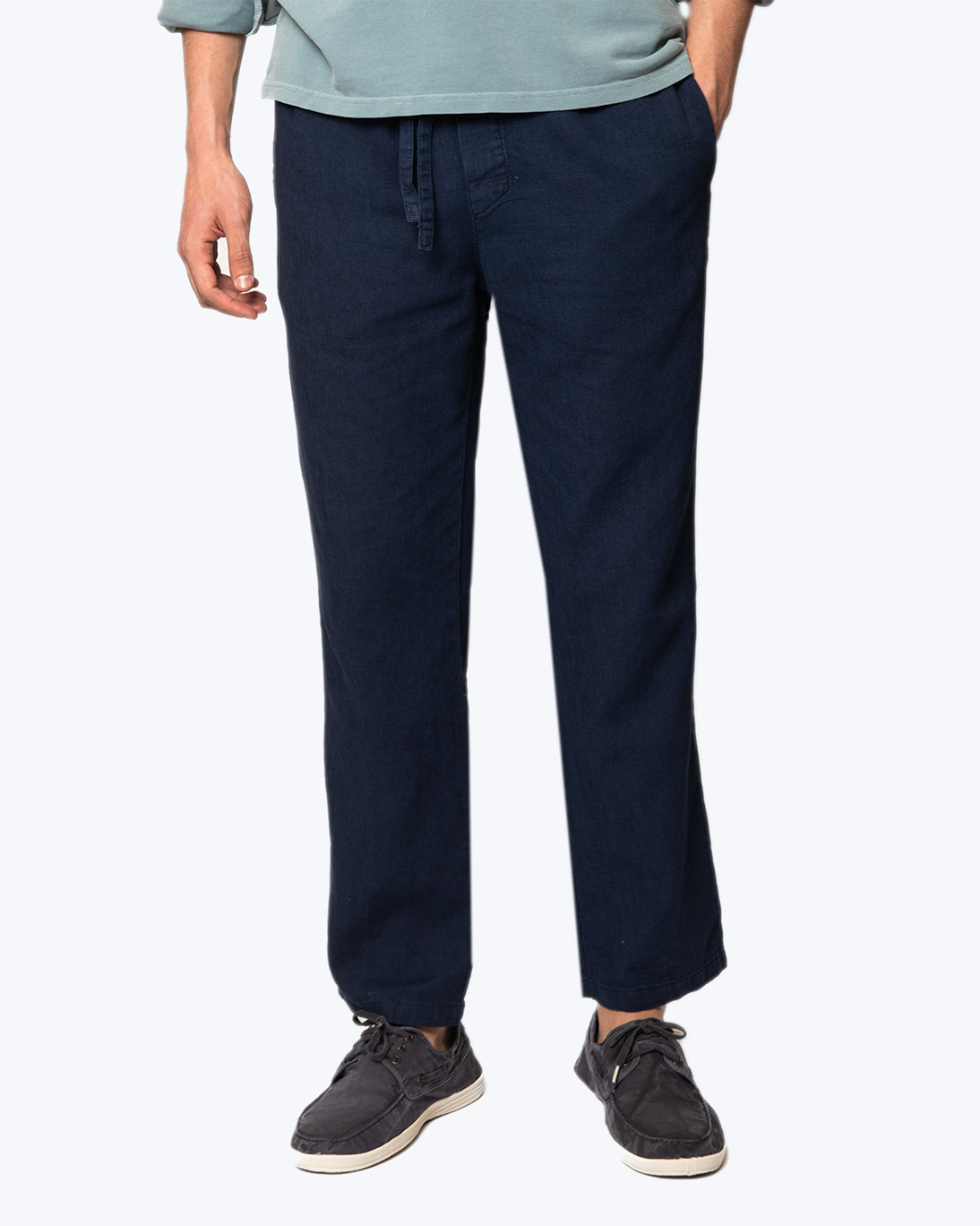 Pantalones azules marinos de lino de la marca Tway.