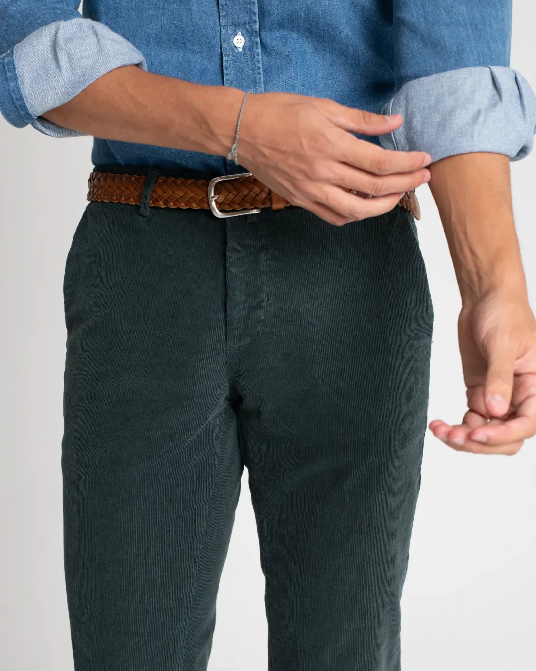 PANTALÓN CHINO PANA VERDE