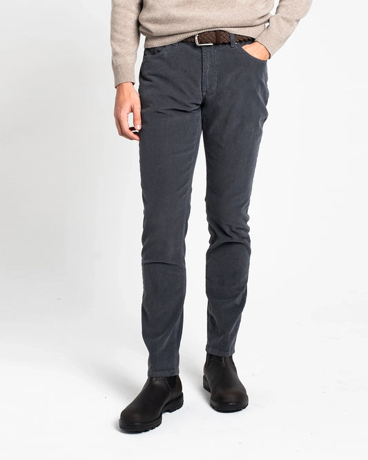 PANTALÓN 5 BOLSILLOS DE PANA GRIS