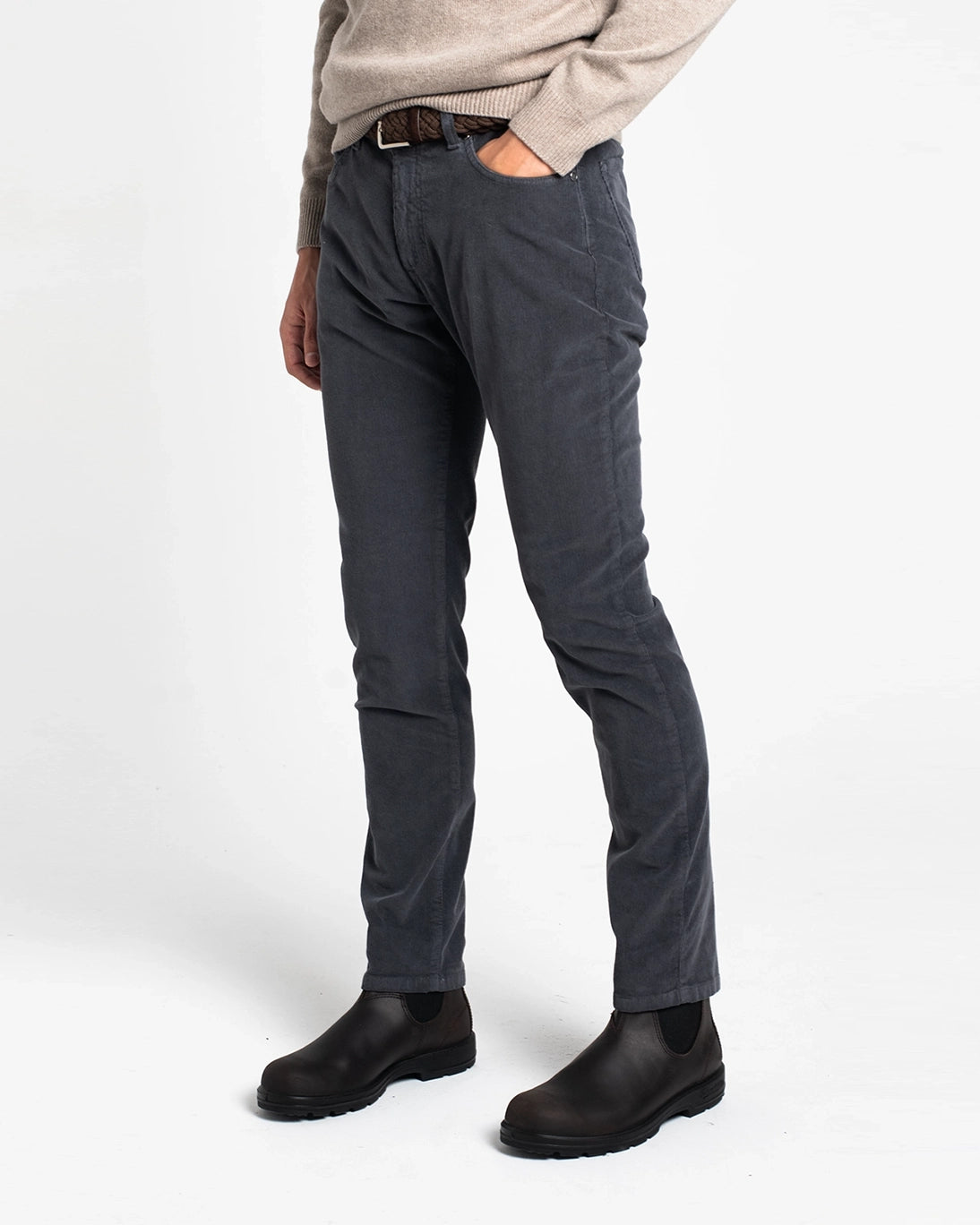 PANTALÓN 5 BOLSILLOS DE PANA GRIS