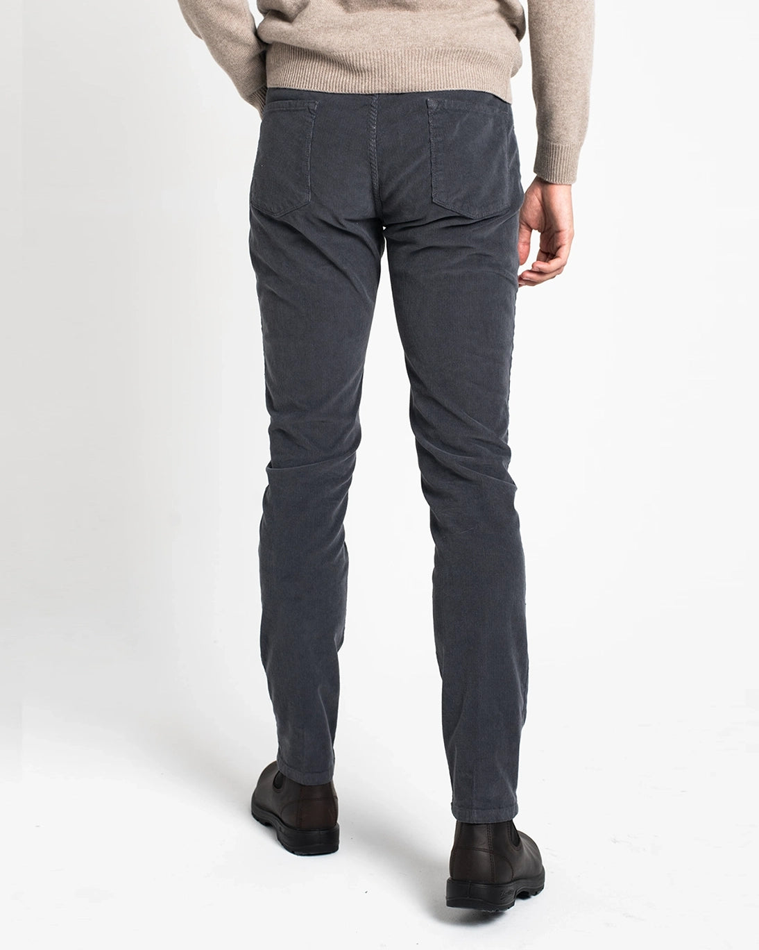 PANTALÓN 5 BOLSILLOS DE PANA GRIS