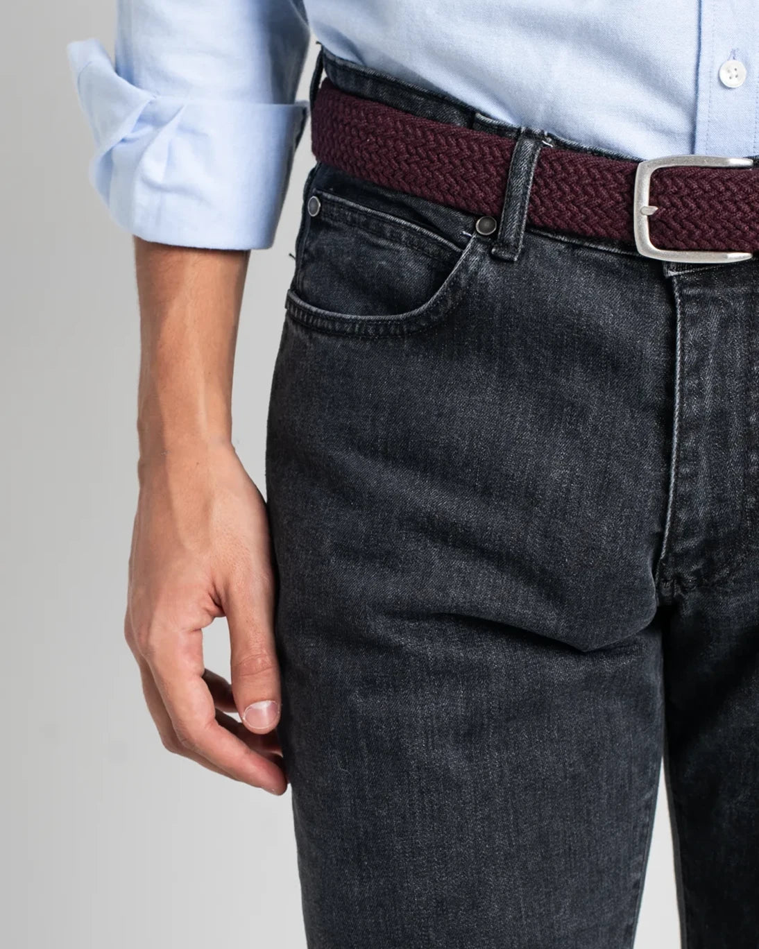 PANTALÓN VAQUERO NEGRO