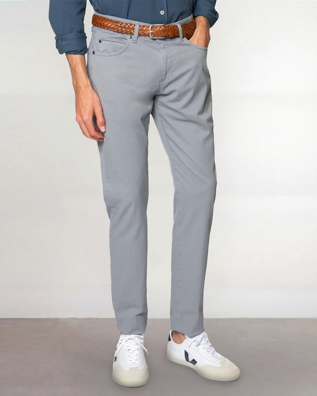 PANTALÓN 5 BOLSILLOS GRIS