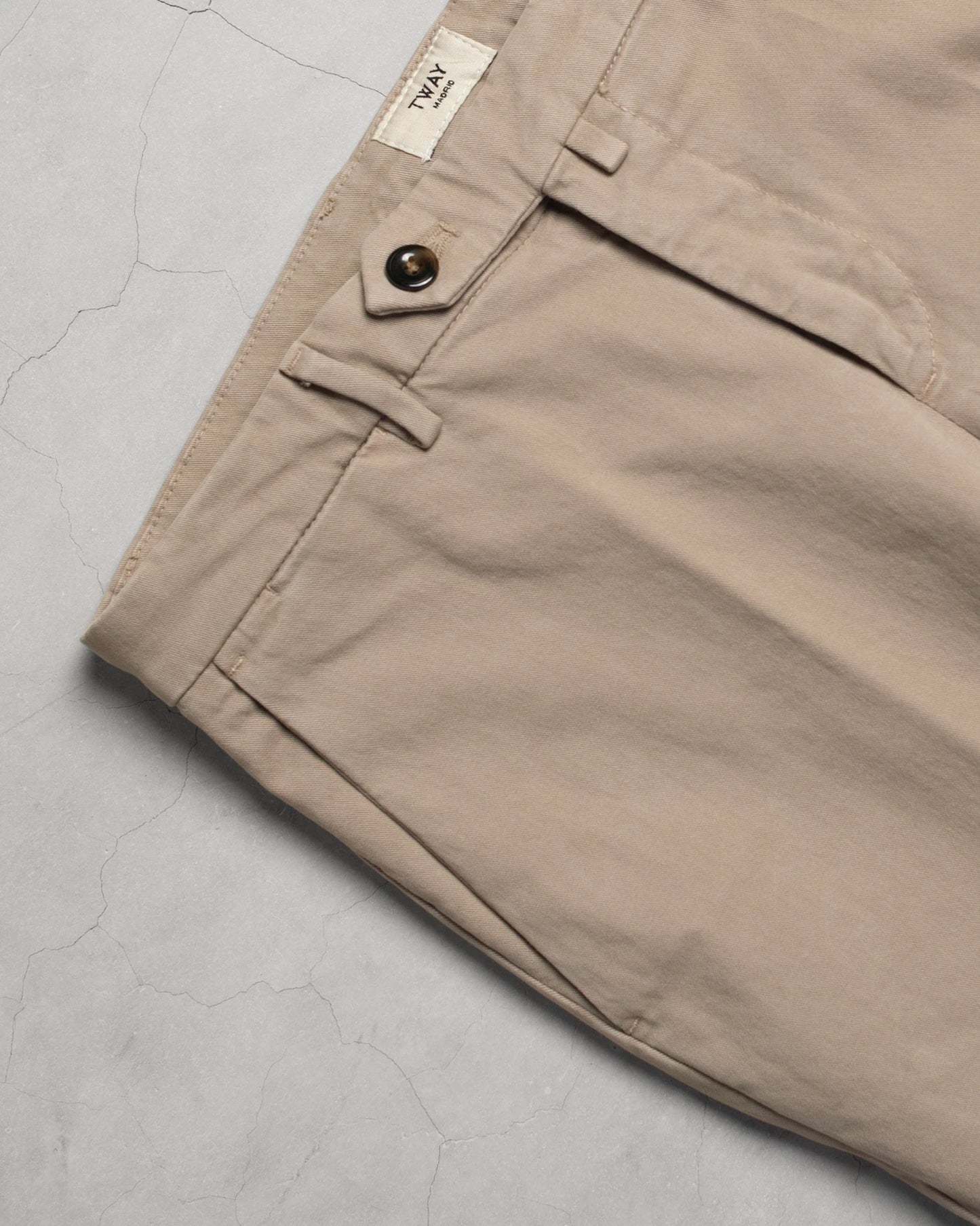 PANTALONES CHINOS BEIGE