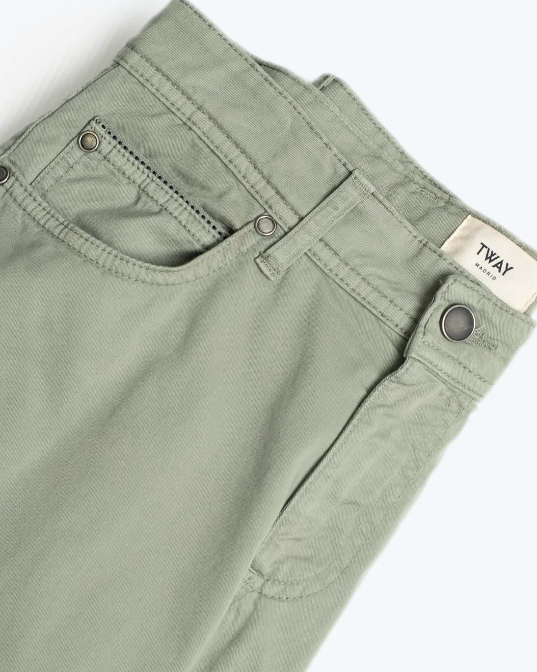 PANTALÓN 5 BOLSILLOS VERDE