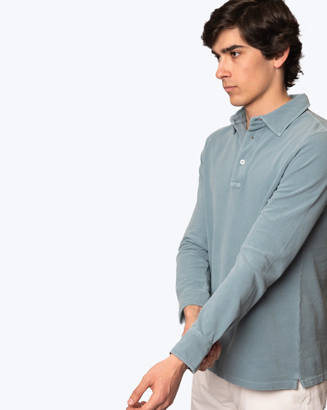 Polo de la marca Tway. 