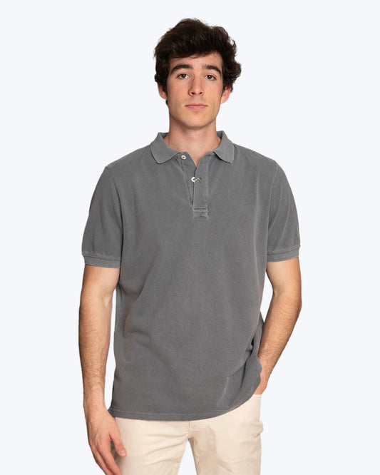 Short-sleeved polo shirt