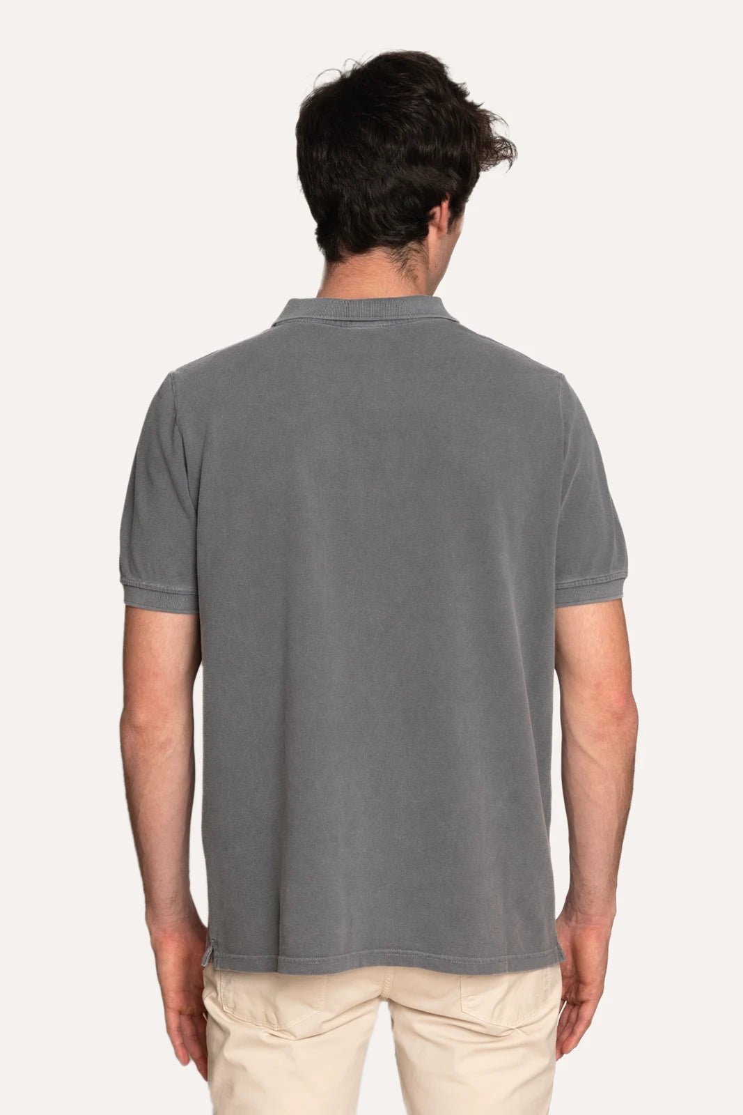 Short-sleeved polo shirt