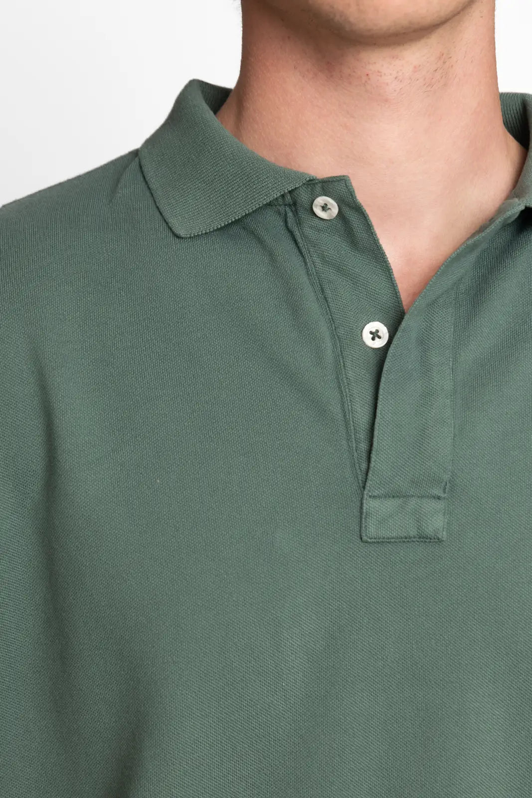 Short-sleeved polo shirt