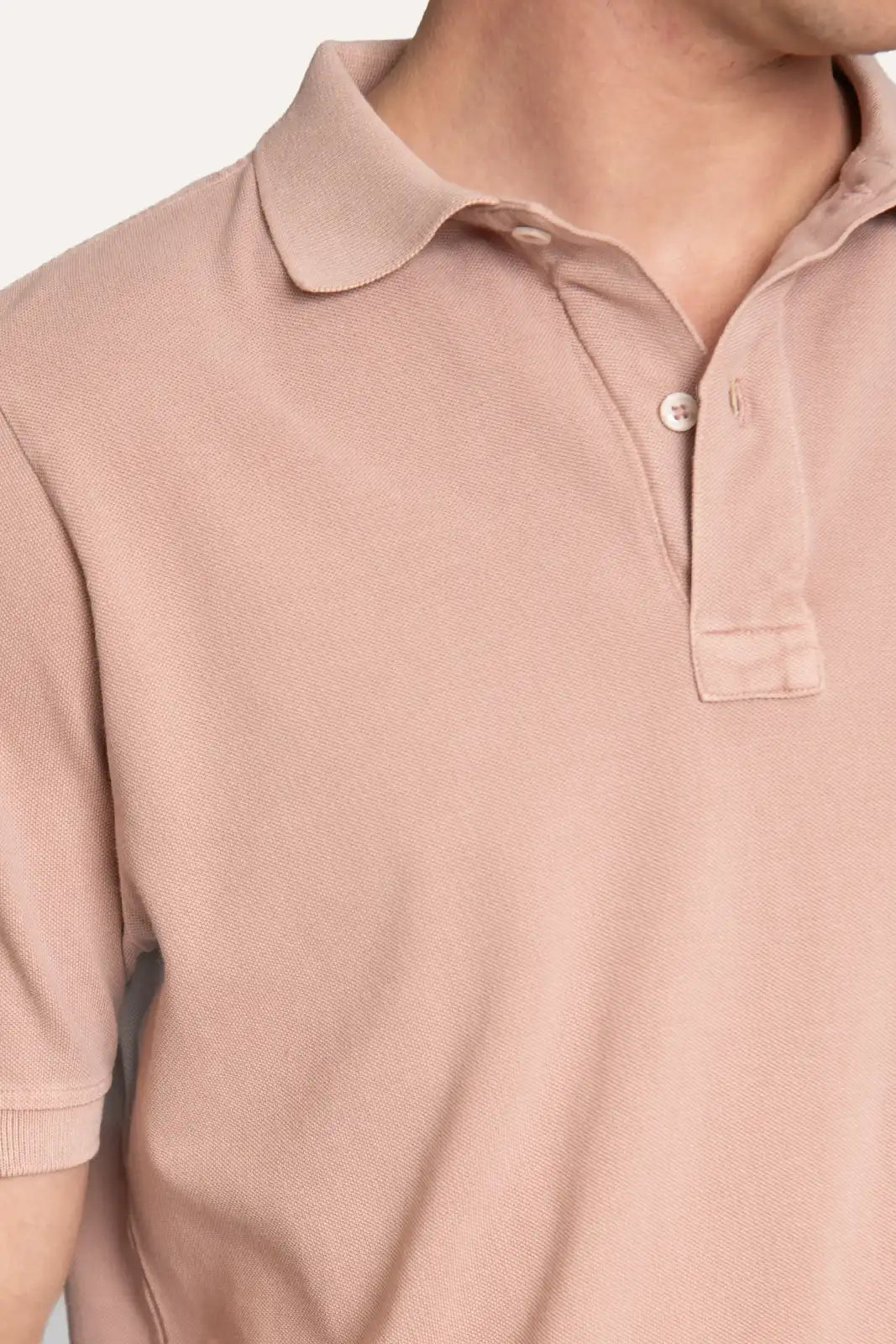 Short-sleeved polo shirt