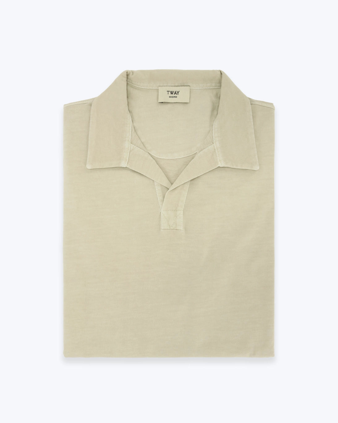 POLO PUNTO LISO SIN BOTONES BEIGE