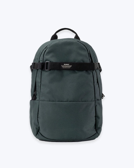 Mochila Bergen de color verde de la marca Ecoalf.