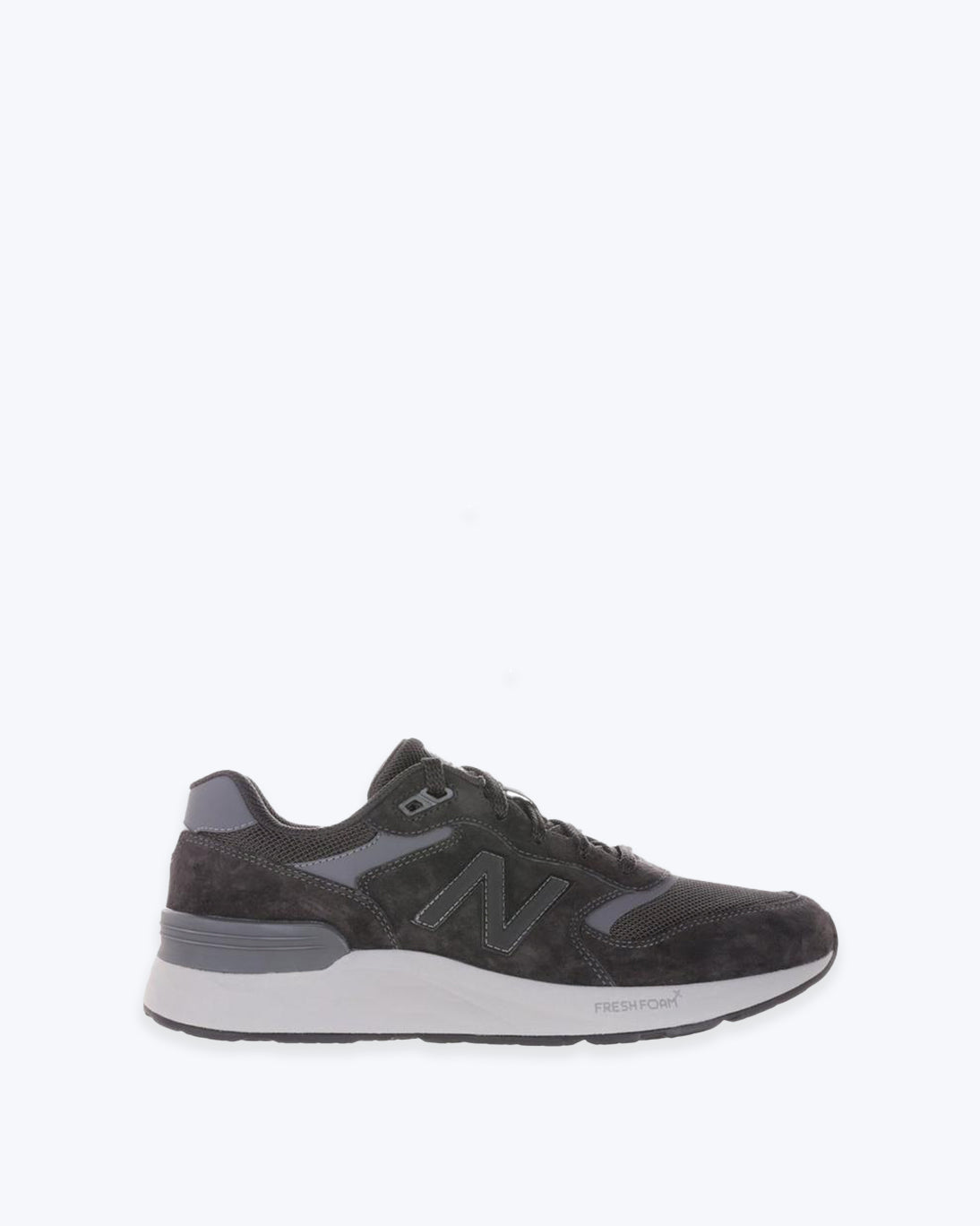 Zapatilla gris de hombre de la marca New Balance