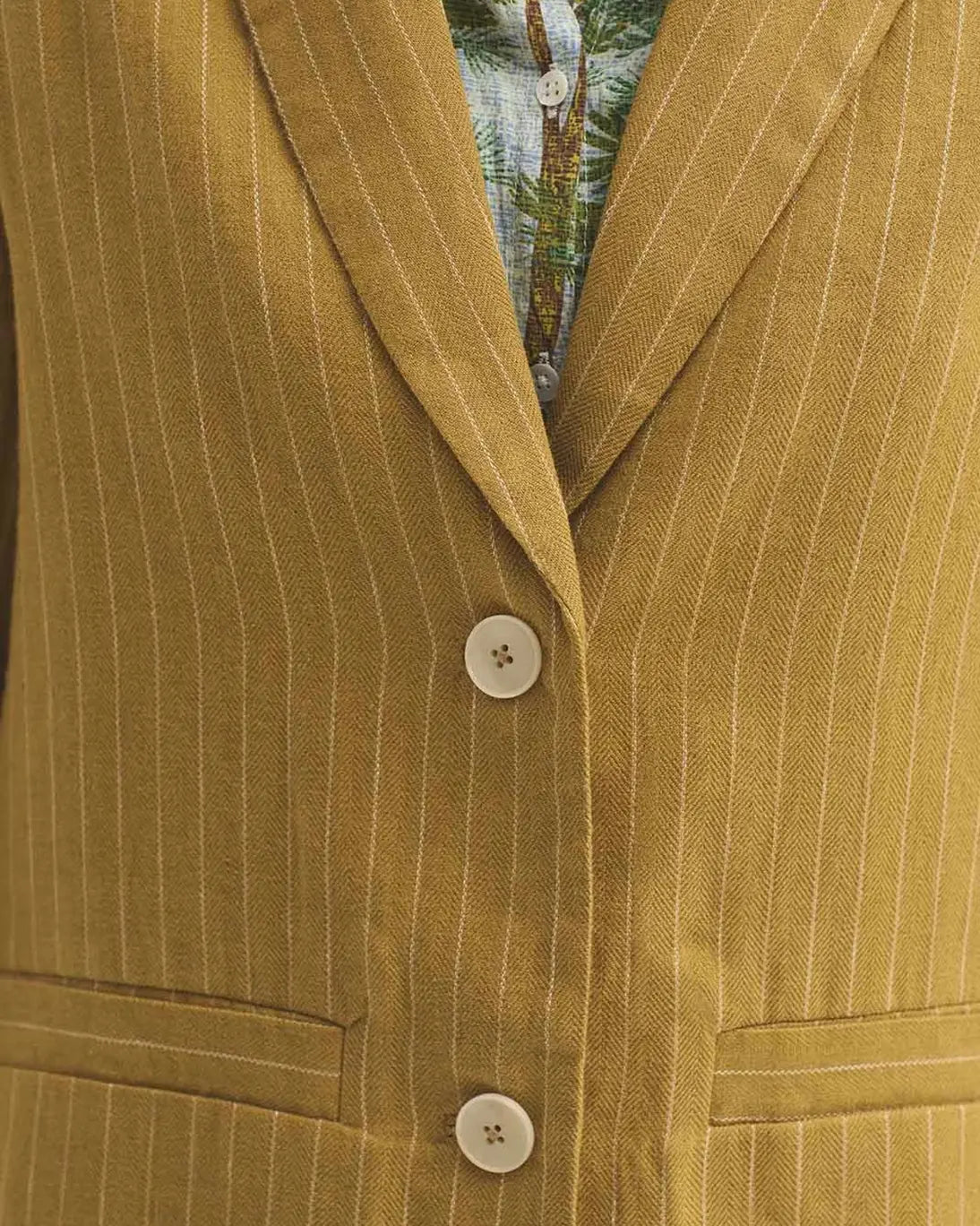 YELLOW BLAZER