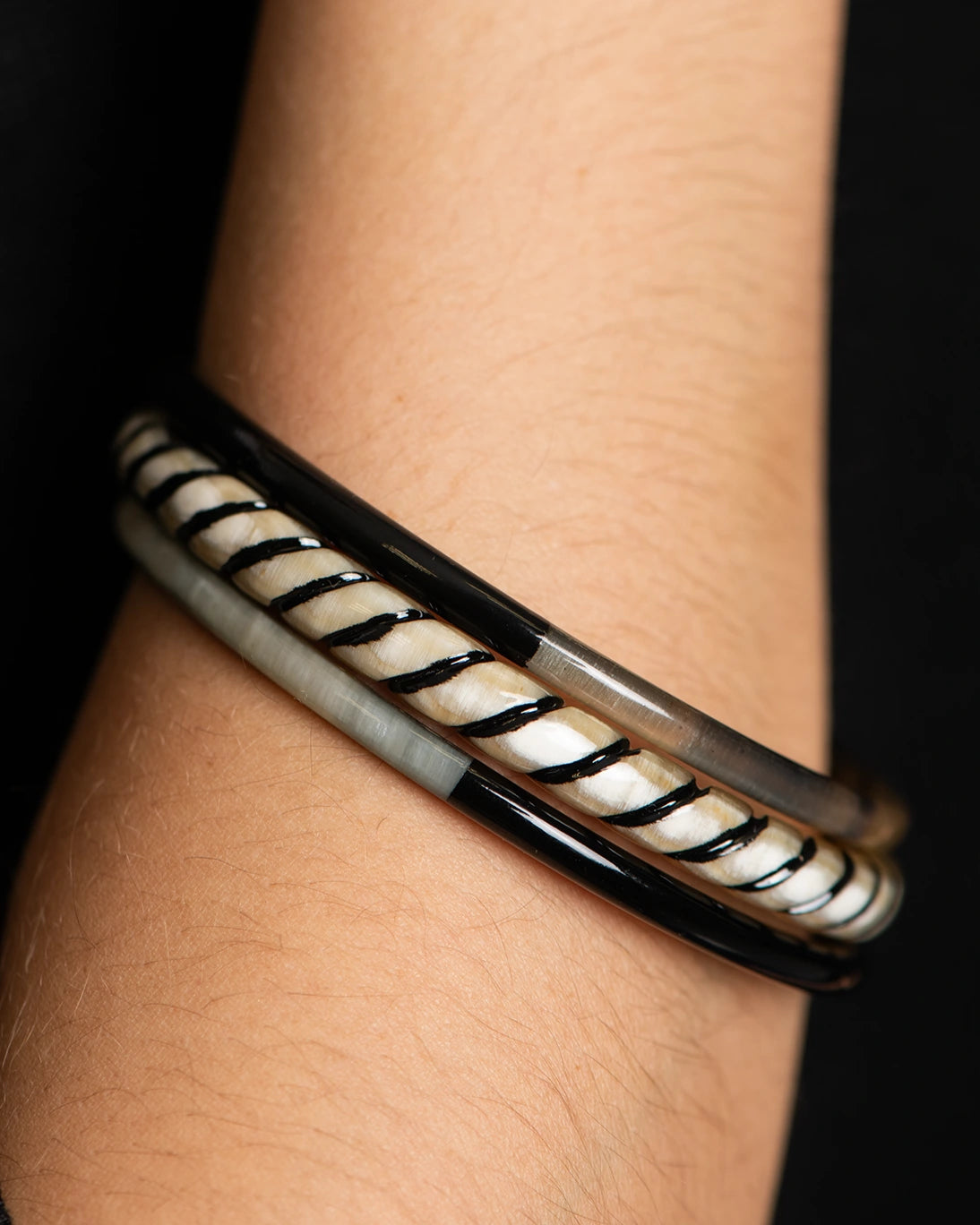 SET 3 PULSERAS ASTA NOIR