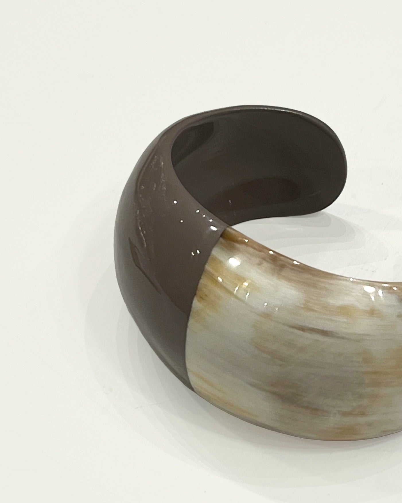BRAZALETE CUERNO ASTA TOPO
