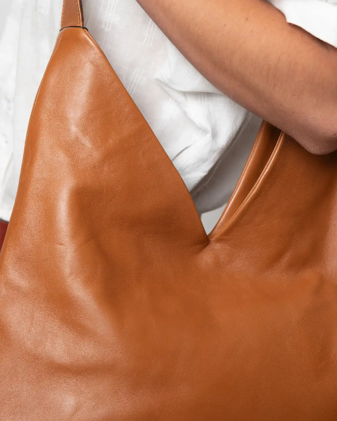 BOLSO DE PIEL