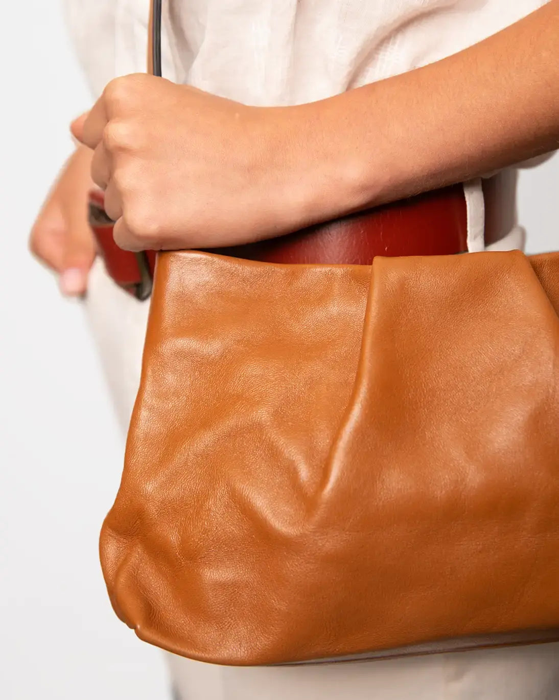 BOLSO DE PIEL