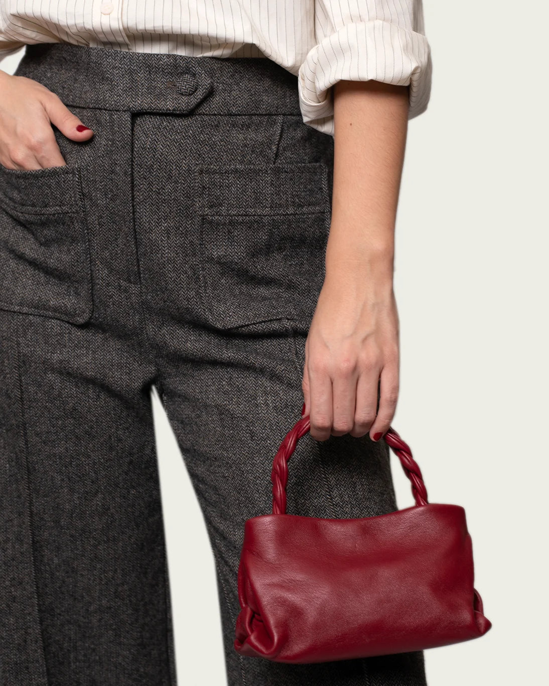 BOLSO DE MANO ASA TRENZADA GRANATE 19X11CM